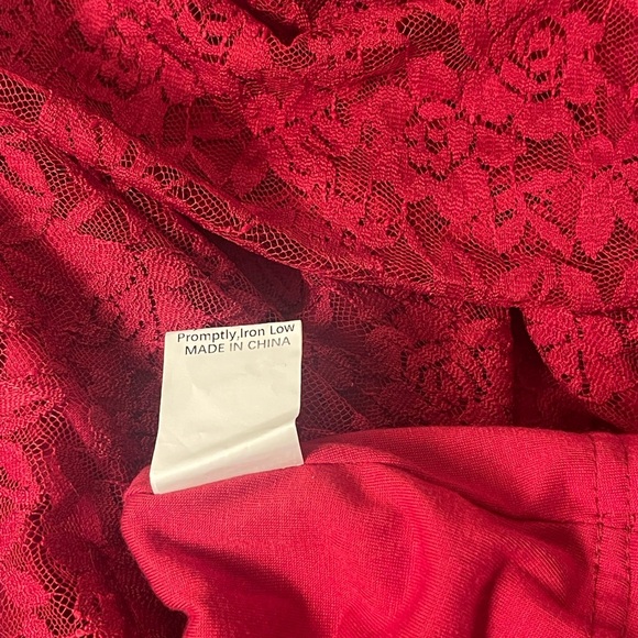 Elegant Red 3/4 Sleeve Crew Neck A-Line Dress - Picture 3 of 9